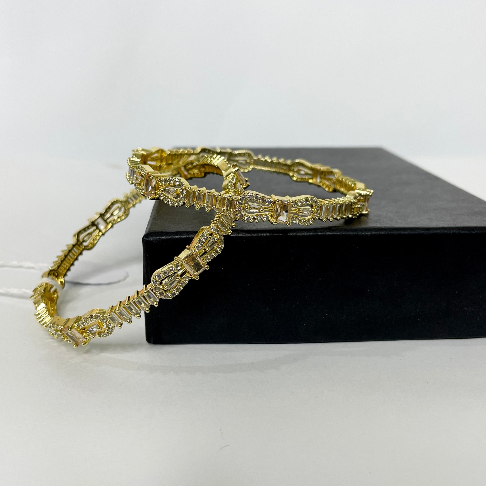 Bangles - B104