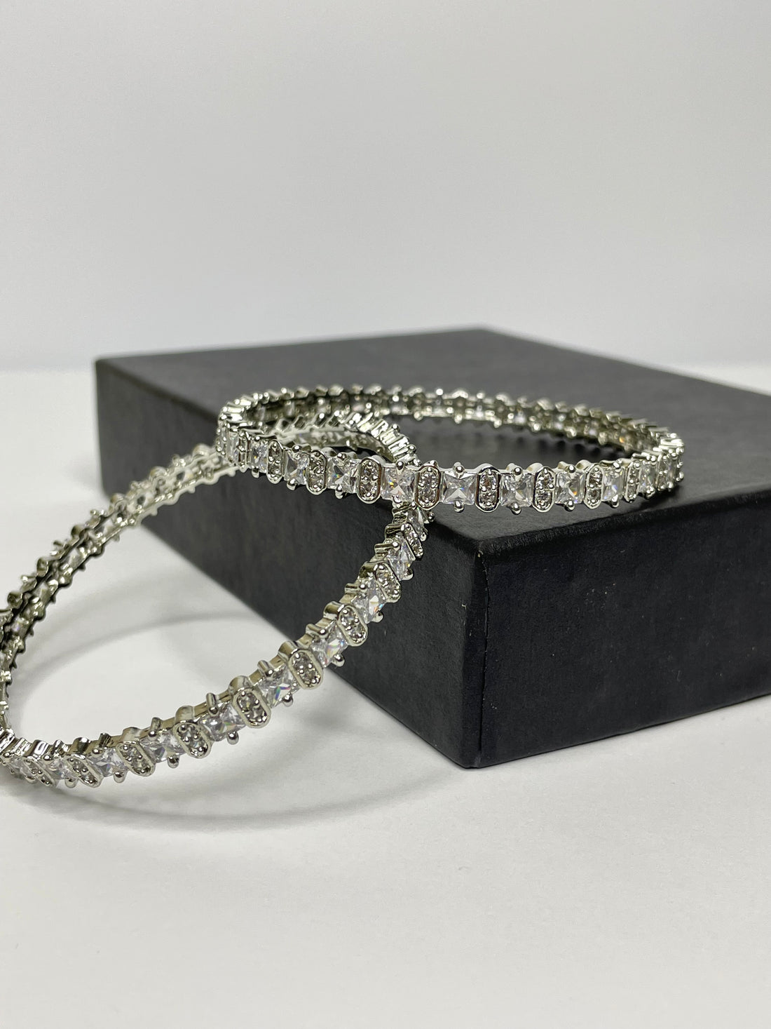 Bangles - B103